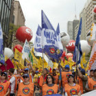 DESCONTENTO. Trabajadores brasileos recorren calles de la ciudad de Sao Paulo