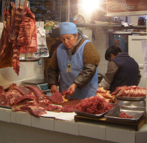 ABASTECIMIENTO. Los mercados de Sucre se proveen principalmente de carne criolla.