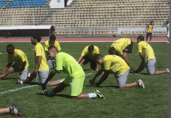 Universitario cerr sus entrenamientos ayer, sbado, en la cancha del estadio Patria.