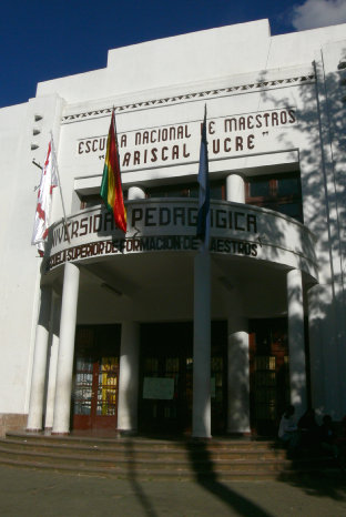 CONFLICTO. La Universidad Pedaggica.