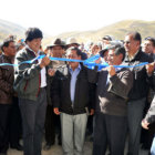 ORURO. El Presidente asisti a un encuentro de cristianos evanglicos e inaugur un coliseo.