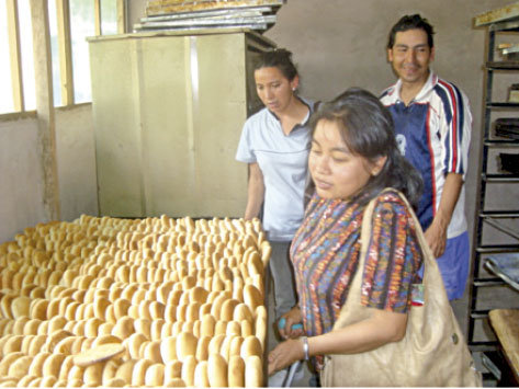 EMPRENDIMIENTO. Los panes producidos por la panadera industrial de Camargo.