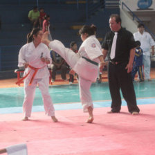 Una escena de un combate realizado en un anterior campeonato nacional en Sucre.