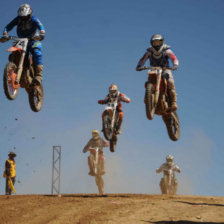 La competencia Nacional de Motociclismo en Cliza dio paso a Sucre para organizar la tercera prueba del ao.