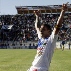 El capitn de San Jos, Carlos Neuman, celebra uno de los goles marcados ayer, domingo, al Bolvar.