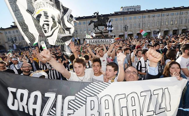 Juventus ganó el campeonato italiano tras la derrota del Roma.