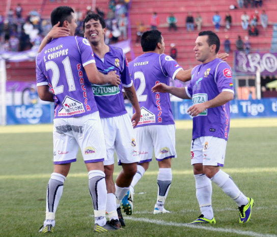 En el cotejo de ayer, Real Potosí no mostró su mejor juego pero ganó, en tanto que Bolívar hizo lo que pudo.