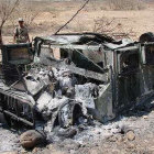 ATAQUE. Vehículo de Al Qaeda destruido.