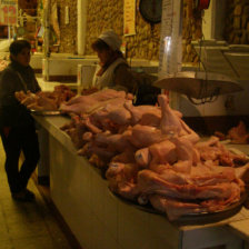 CARNES. La carne de pollo es uno de los productos cuyo precio rebaj en Sucre.