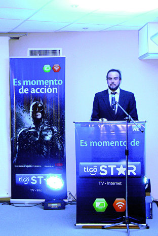 TV DIGITAL. Pablo Ach explica el servicio.