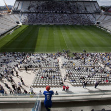 El estadio Arena Corinthians se inaugur ayer, con la presencia de 20.000 aficionados en la graderas.