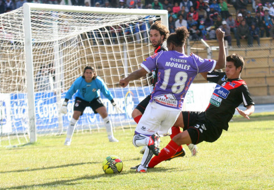 Real Potos se acerc preligrosamente a los punteros luego de vencer 2-0 a Nacional Potos, en el clsico potosino.