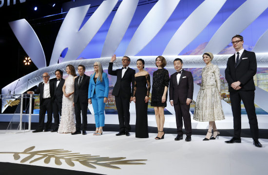 INAUGURACIN. Los miembros del Jurado en la apertura del Festival de Cannes, en Francia.