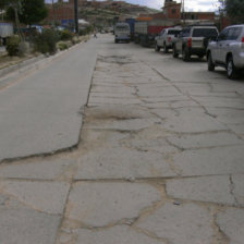 AVENIDA. Completamente deteriorada.