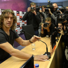 El defensor espaol Carles Puyol le dijo adis al ftbol.