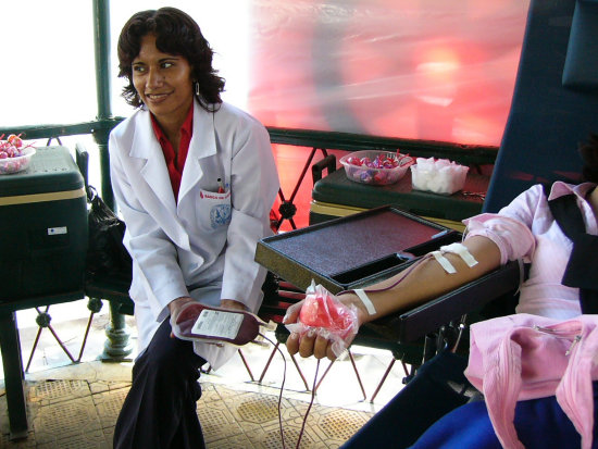 SOLIDARIDAD. La donacin de sangre es un acto que puede salvar muchas vidas.