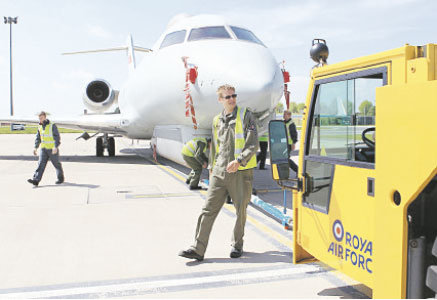 SECUESTRO. Un avin militar britnico parti ayer rumbo a Ghana, para unirse a la bsqueda de las nias raptadas.