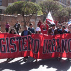 MARCHA. Participaron maestros y padres.