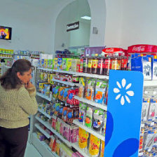 APERTURA. La sucursal de Farmacorp est en la calle Audiencia.