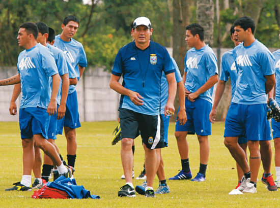 Soria quiere tener un equipo competitivo para el prximo torneo.