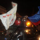 Las banderas de Chuquisaca y Universitario  amearon en el festejo capitalino.