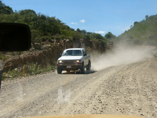 SIN CARRETERAS. El Departamento de Chuquisaca no puede completar sus rutas troncales para conectarse al pas por carreteras asfaltadas.