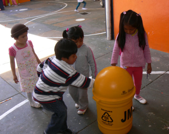 BASURA: Ensearn a nios cmo tratar.