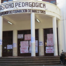 PRESIN. Los estudiantes cerraron todos los accesos a la Universidad Pedaggica.