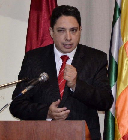 INFORME. El procurador Hctor Arce.