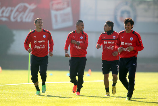 Arturo Vidal (2i) se encuentra en proceso de recuperacin.