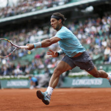 El tenista espaol Rafael Nadal durante su partido en Roland Garros frente al argentino Leandro Mayer.