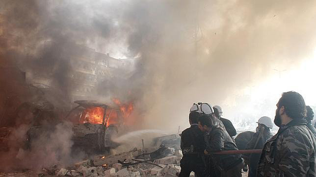 CRISIS. Los cuerpos de emergencia del rgimen en Alepo.