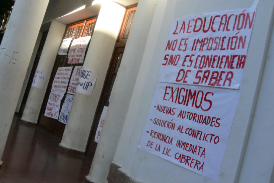 CONFLICTO. La toma de la Escuela Superior de Maestros por parte de los estudiantes.