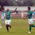 La celebracin del colombiano Quiones luego de marcar para Petrolero; el gol no le alcanz al equipo de Yacuiba para ganar el partido frente a Aurora, en Villamontes.