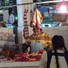 SUCRE. En los mercados de la ciudad hay abastecimiento de carne de res.