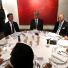 REUNIÓN. El presidente de Estados Unidos, Barack Obama, participa de una reunión con el presidente francés, François Hollande