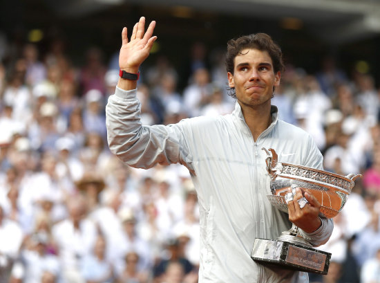 El tenista español Rafael Nadal logró el título de caballeros en Francia.