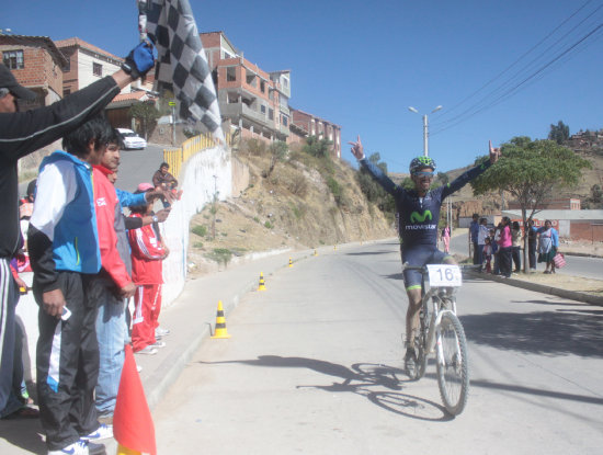 Oscar Soliz fue el ganador de la Copa Bolivia en la especialidad de ascenso.