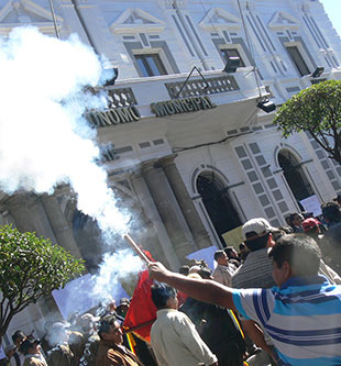 Conflicto no cesa y Fancesa pierde ms