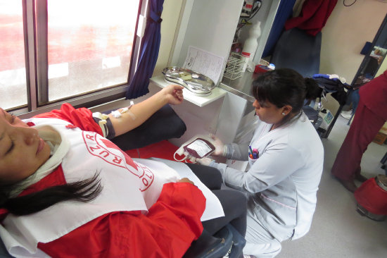 LANZAMIENTO. La campaa del Banco de Sangre en plaza 25 de Mayo.