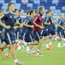 El equipo ruso dirigido por el italiano Flavio Capello durante uno de sus ltimos entrenamientos.