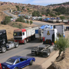 MEDIDA. Los transportistas dejaron de llevar cemento fancesa al interior del pas durante 12 das continuos.