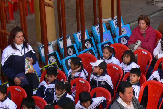 CONTROL. Maestros de educacin fsica realizarn revisin del peso y la talla de los estudiantes.