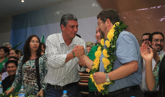 OPOSICIN. El binomio Samuel Doria Medina y Ernesto Surez fue presentado, ayer, en Santa Cruz.