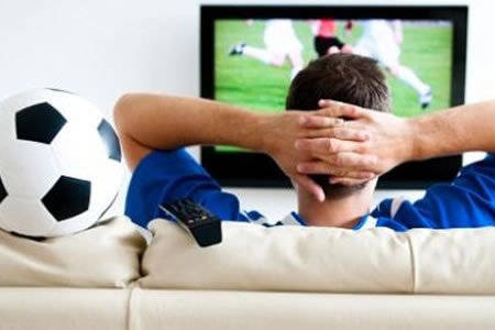 Tres aficionados asiticos perdieron la vida por ver el Mundial de Brasil.