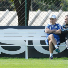 El director tcnico de Argentina, Alejandro Sabella, observa una prctica de su seleccin en la ciudad de Belo Horizonte.