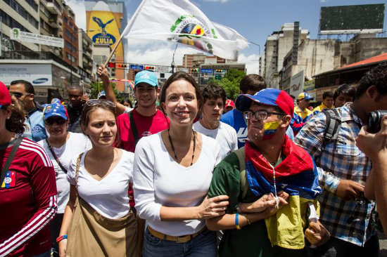 DEMANDAS. Los venezolanos de oposicin volvieron a salir a las calles.