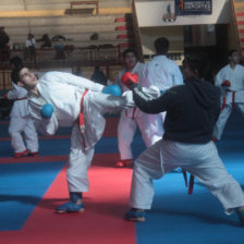 La seleccin boliviana de karate durante su ltimo entrenamiento antes de encarar el Sudamericano que arrancar hoy, en el Polideportivo.