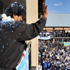 MENSAJE. El presidente Evo Morales durante un acto pblico, ayer, en el municipio de Capinota en Cochabamba.