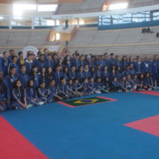 Deportistas, entrenadores, delegados y mdicos de la seleccin brasilea que logr el ttulo sudamericano ayer, en el coliseo Polideportivo de la zona de Garcilazo.